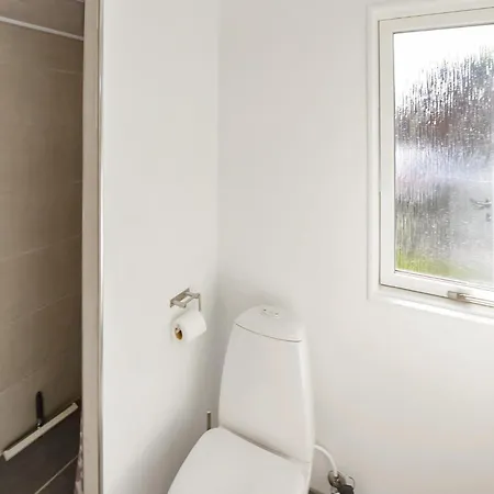 Two-bedroom In 度假居 *